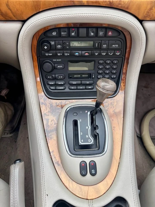 1998 Jaguar X308 XJ - Image 18 of 20