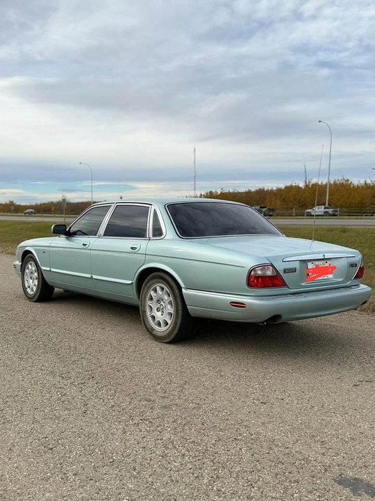 1998 Jaguar X308 XJ - Image 9 of 13