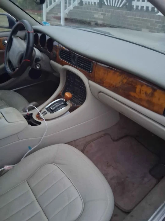 1998 Jaguar X308 XJ - Image 4 of 7