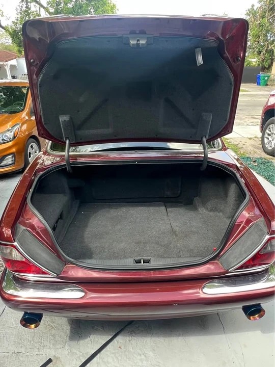 1998 Jaguar X308 XJ - Image 10 of 10