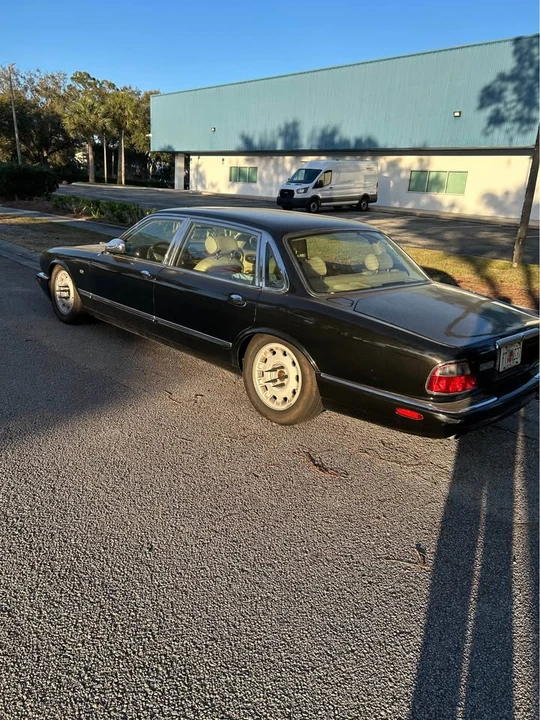1998 Jaguar X308 XJ - Image 2 of 13