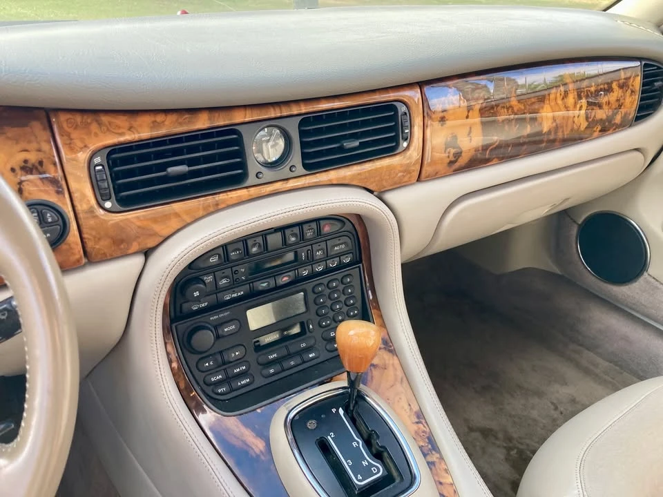 1998 Jaguar X308 XJ - Image 8 of 9