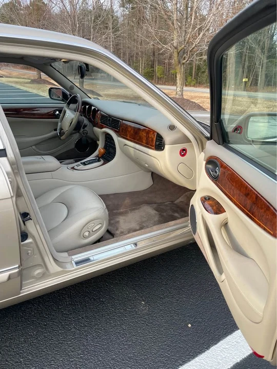 1998 Jaguar X308 XJ - Image 10 of 20