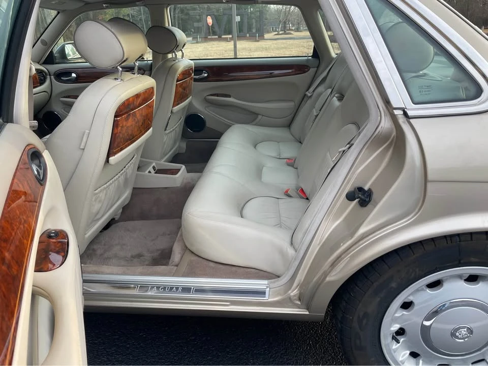 1998 Jaguar X308 XJ - Image 12 of 20