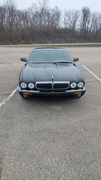 1998 Jaguar X308 XJ - Image 2 of 5