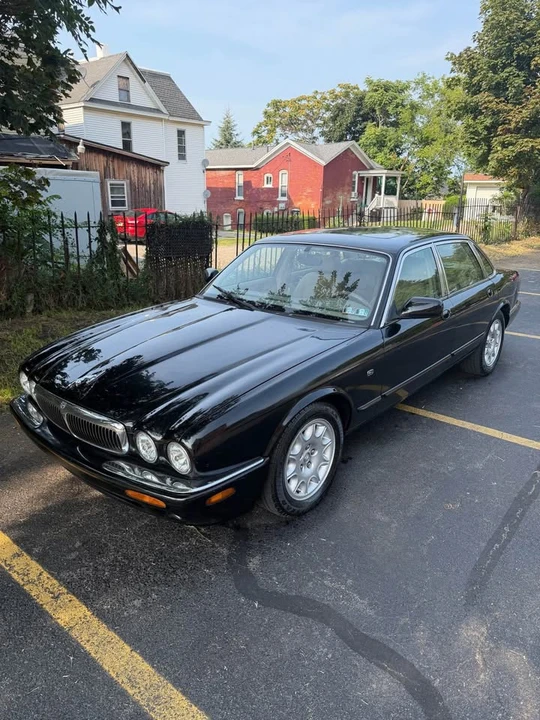 1998 Jaguar X308 XJ - Image 4 of 12