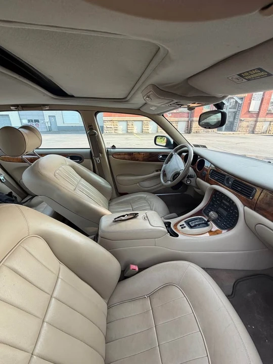 1998 Jaguar X308 XJ - Image 9 of 12