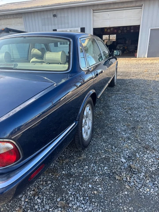 1998 Jaguar X308 XJ - Image 2 of 10