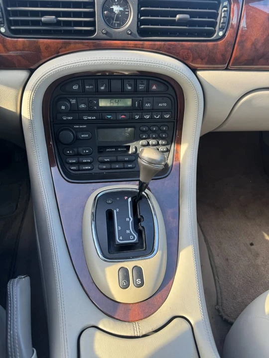 1998 Jaguar X308 XJ - Image 5 of 10