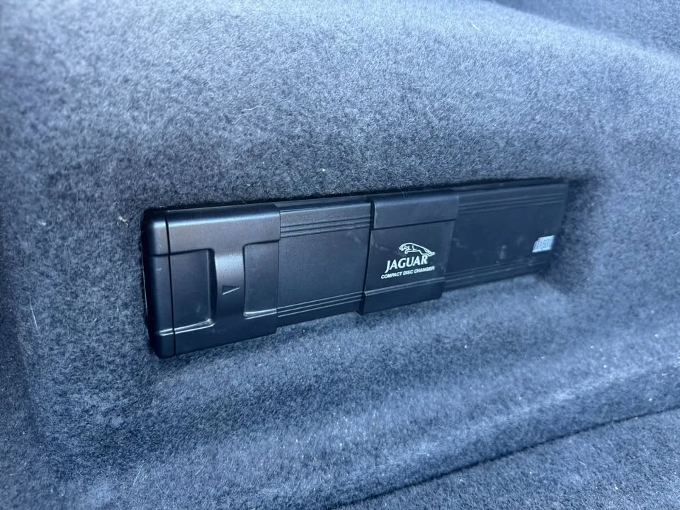 1998 Jaguar X308 XJ - Image 8 of 10