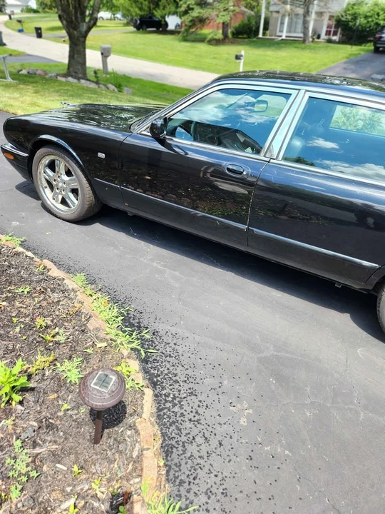 1998 Jaguar X308 XJR - Image 9 of 19