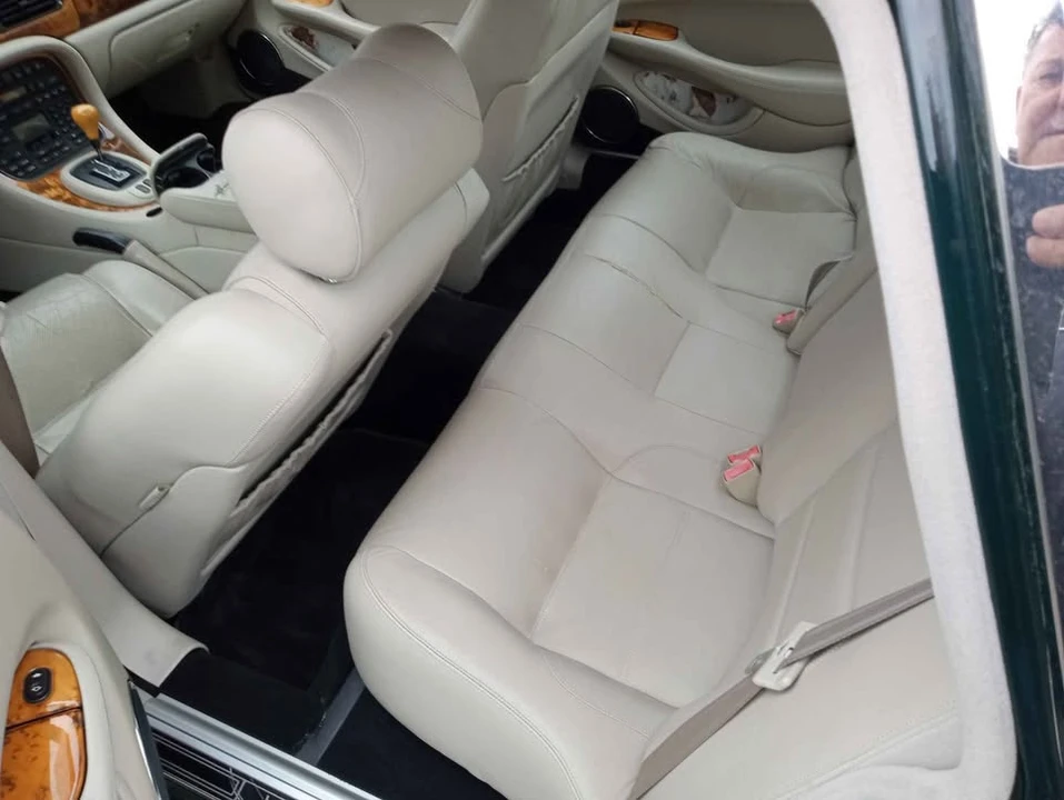 1998 Jaguar X308 XJR - Image 9 of 12