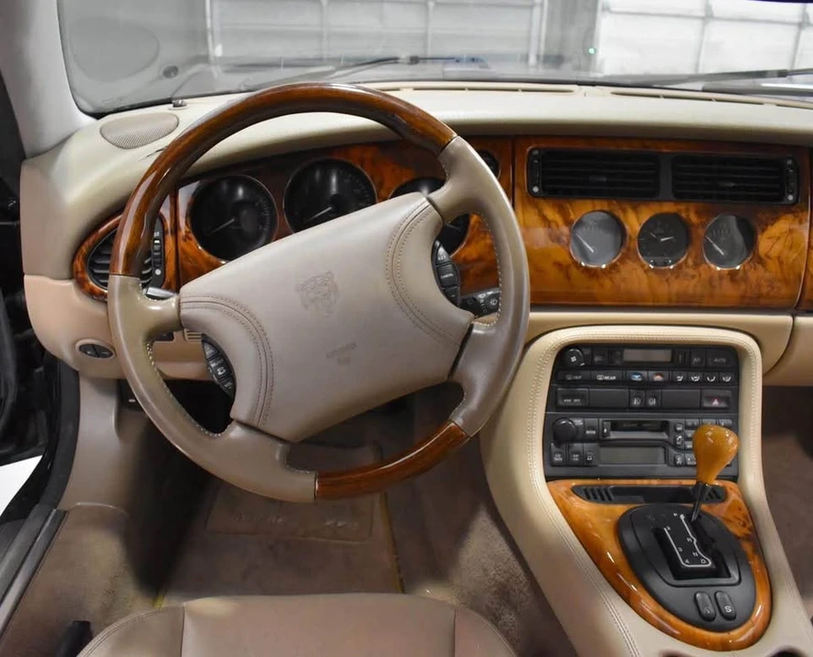 1998 Jaguar X100 XK8 - Image 6 of 8