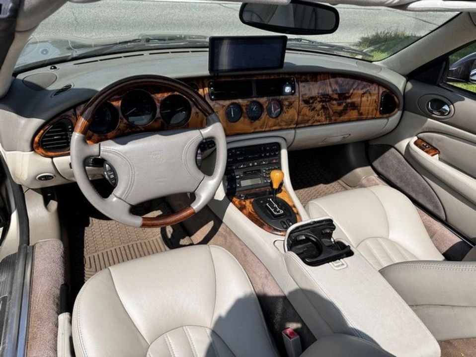 1998 Jaguar X100 XK8 - Image 12 of 20