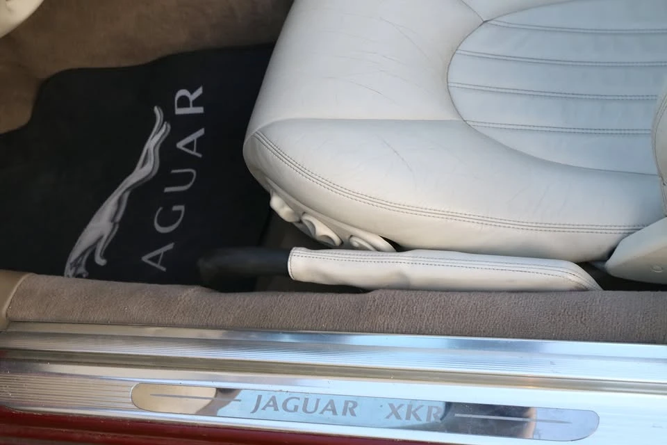 1998 Jaguar X100 XK8 - Image 3 of 12