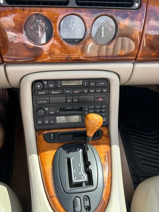 1998 Jaguar X100 XK8 - Image 6 of 12
