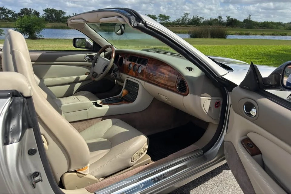 1998 Jaguar X100 XK8 - Image 11 of 18