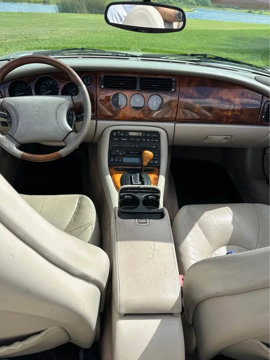 1998 Jaguar X100 XK8 - Image 9 of 18