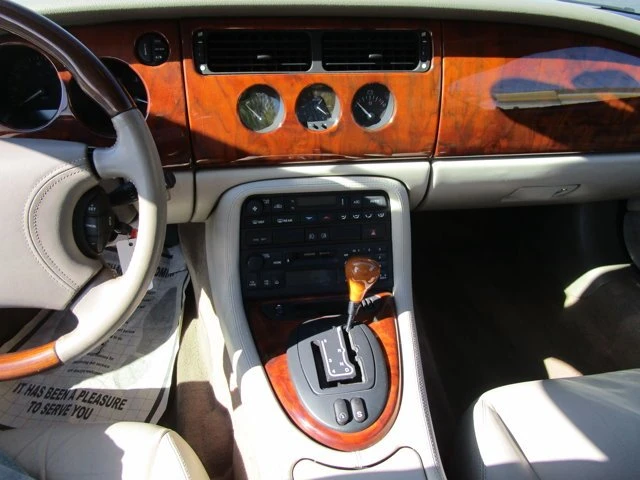 1998 Jaguar X100 XK8 - Image 13 of 20