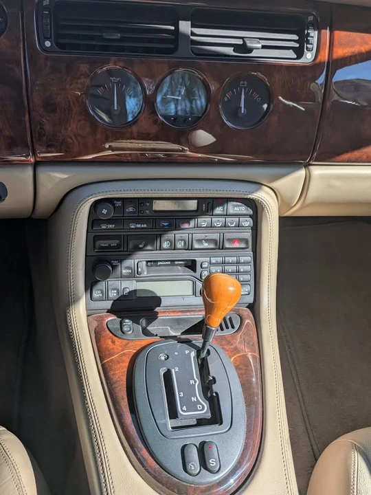 1998 Jaguar X100 XK8 - Image 8 of 13