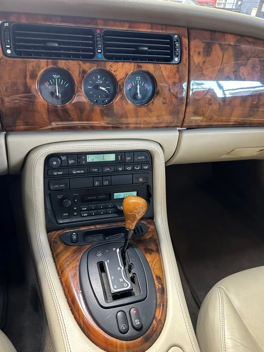 1998 Jaguar X100 XK8 - Image 3 of 8