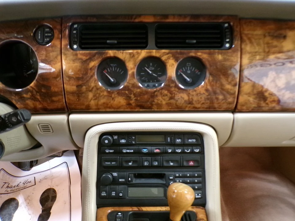 1998 Jaguar X100 XK8 - Image 16 of 17