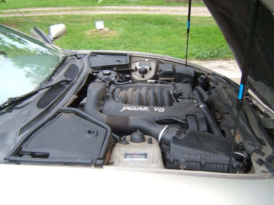 1998 Jaguar X100 XK8 - Image 8 of 9
