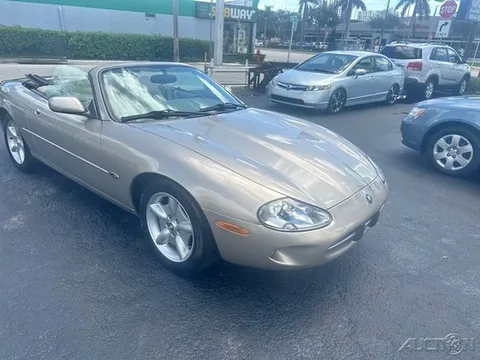 1998 Jaguar XK8