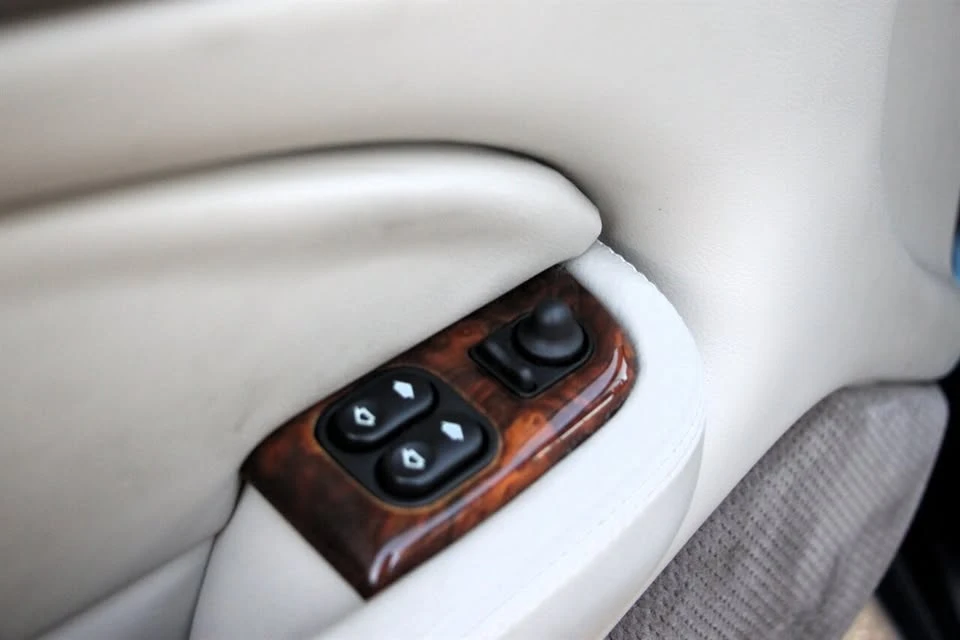 1998 Jaguar X100 XK8 - Image 14 of 16