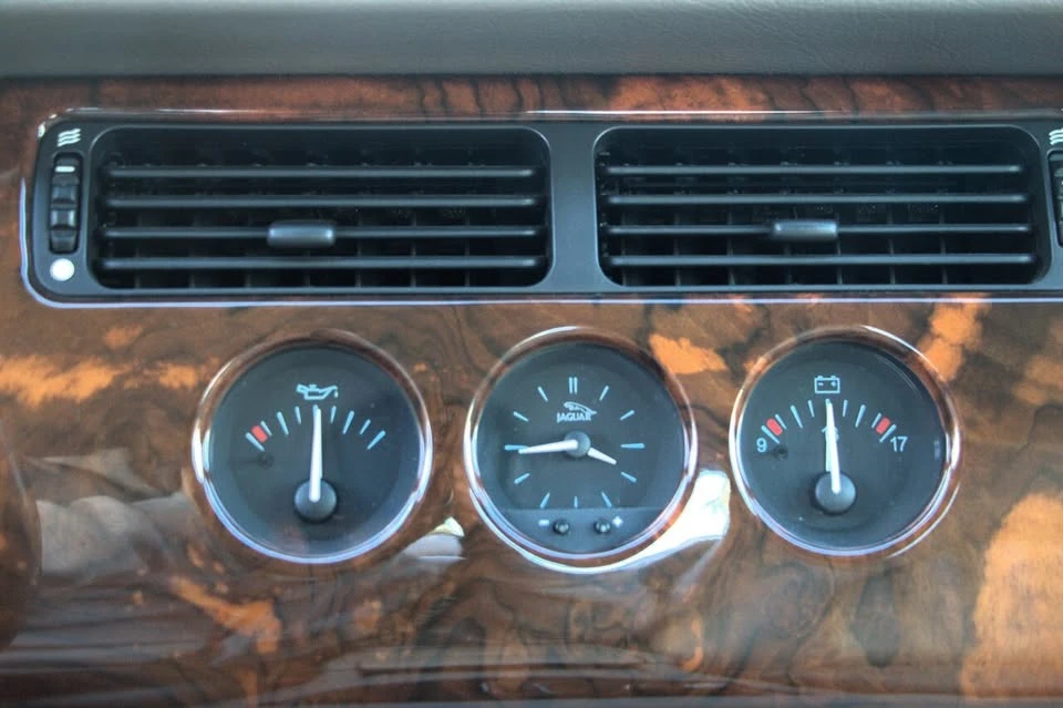 1998 Jaguar X100 XK8 - Image 12 of 16