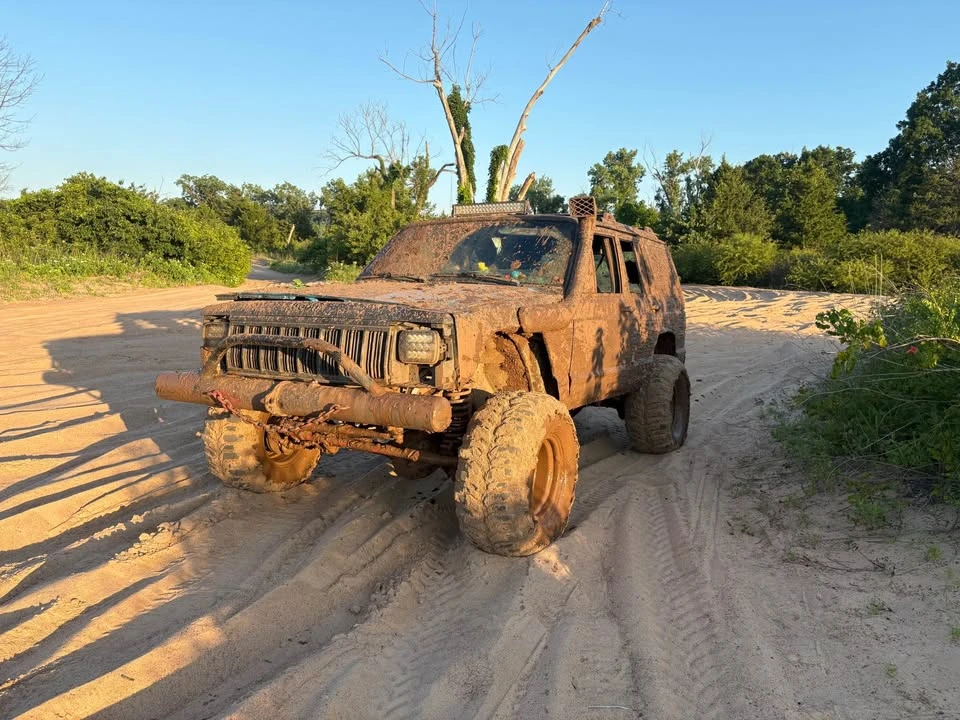 1998 Jeep XJ Cherokee - Image 2 of 4