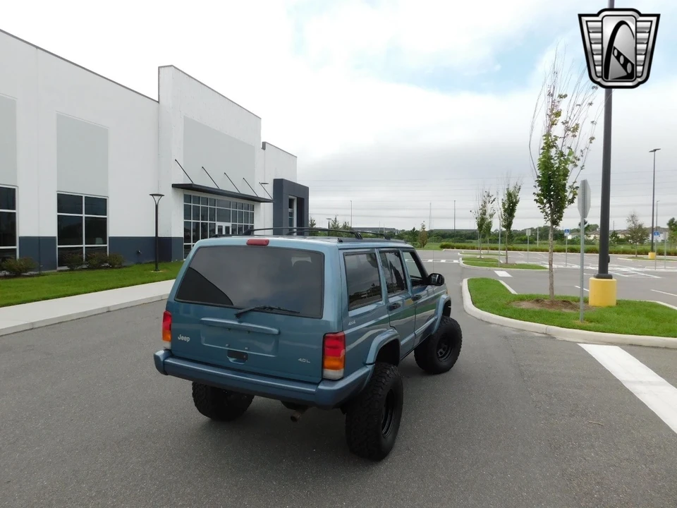 1998 Jeep XJ Cherokee - Image 9 of 12