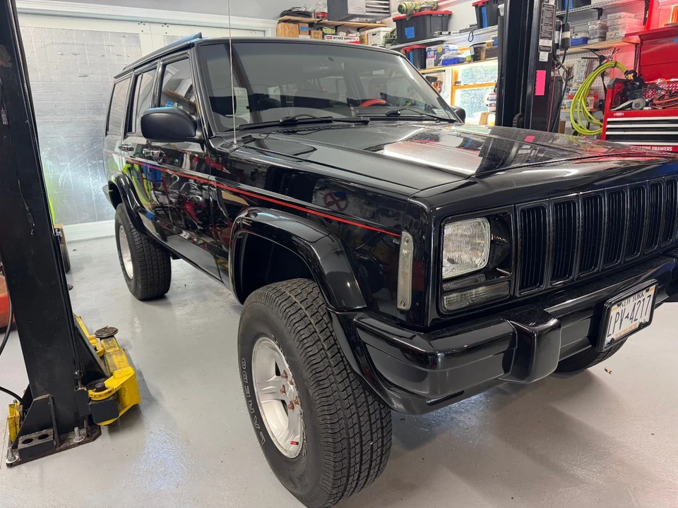 1998 Jeep XJ Cherokee - Image 2 of 21