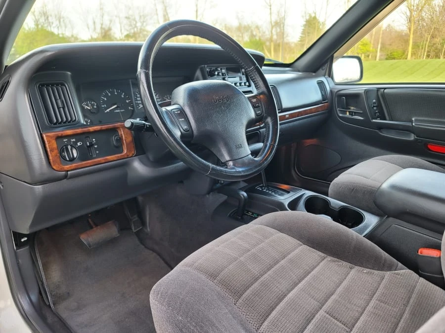 1998 Jeep XJ Cherokee - Image 10 of 21