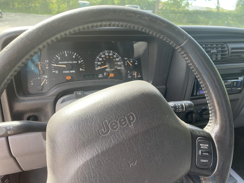 1998 Jeep XJ Cherokee - Image 30 of 31