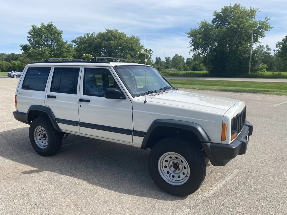 1998 Jeep XJ Cherokee - Image 12 of 31