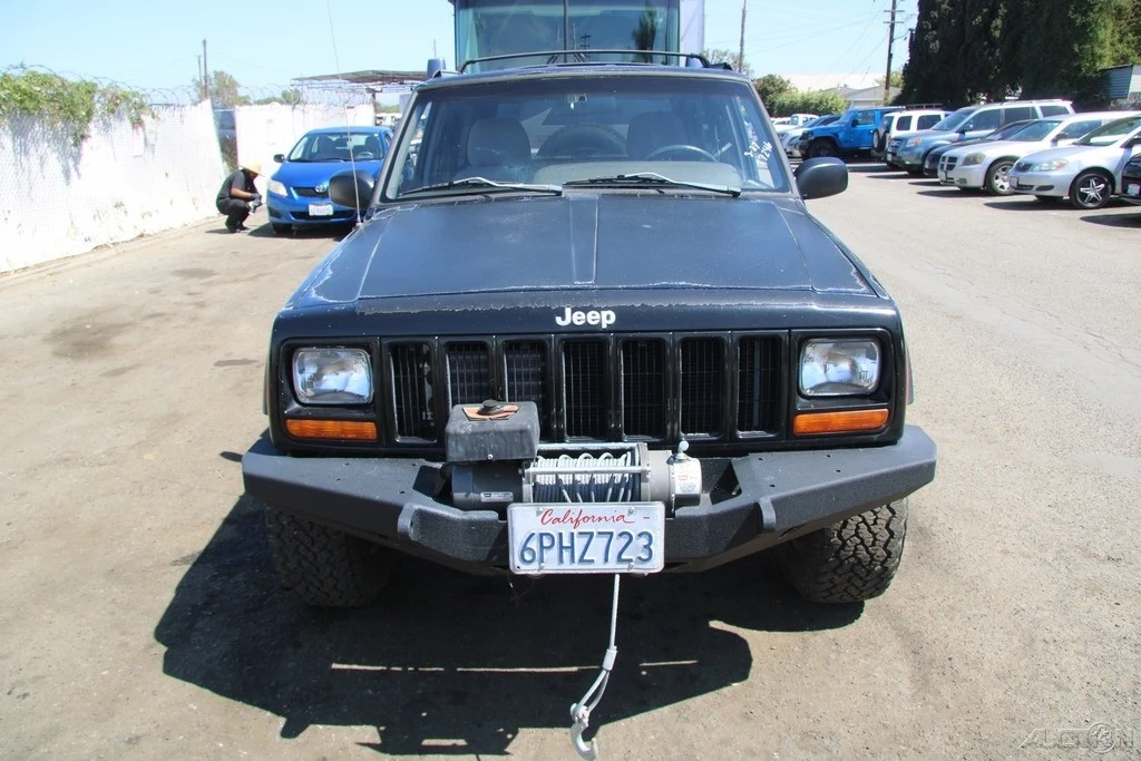 1998 Jeep XJ Cherokee - Image 11 of 21