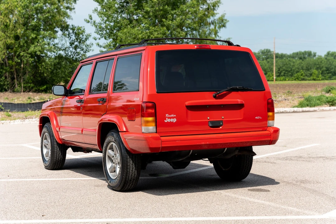 1998 Jeep XJ Cherokee - Image 9 of 31