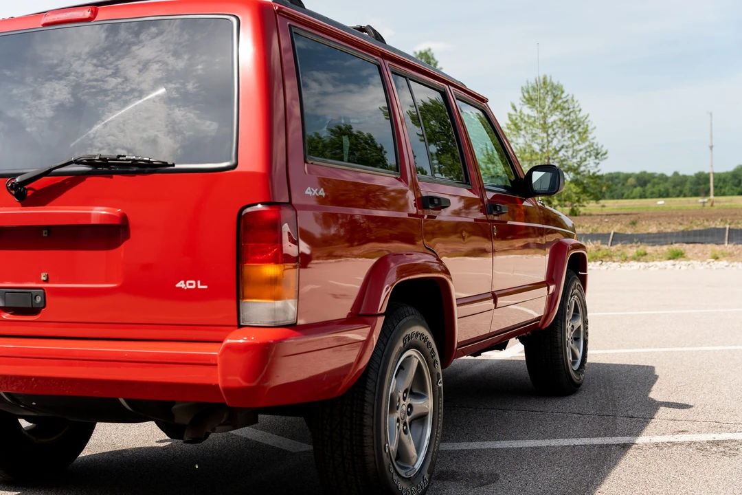 1998 Jeep XJ Cherokee - Image 12 of 31
