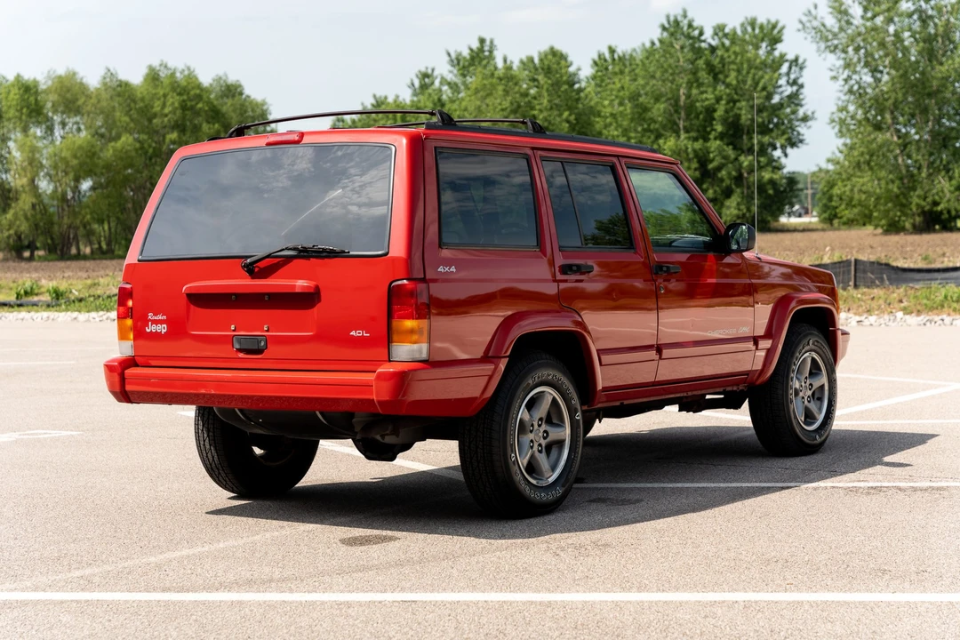 1998 Jeep XJ Cherokee - Image 13 of 31