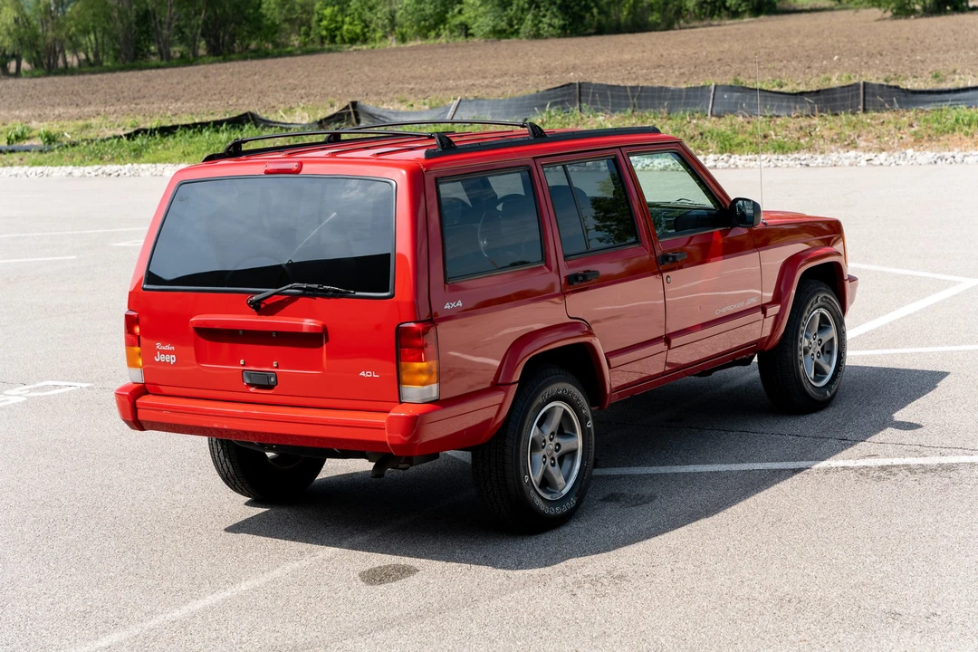 1998 Jeep XJ Cherokee - Image 14 of 31