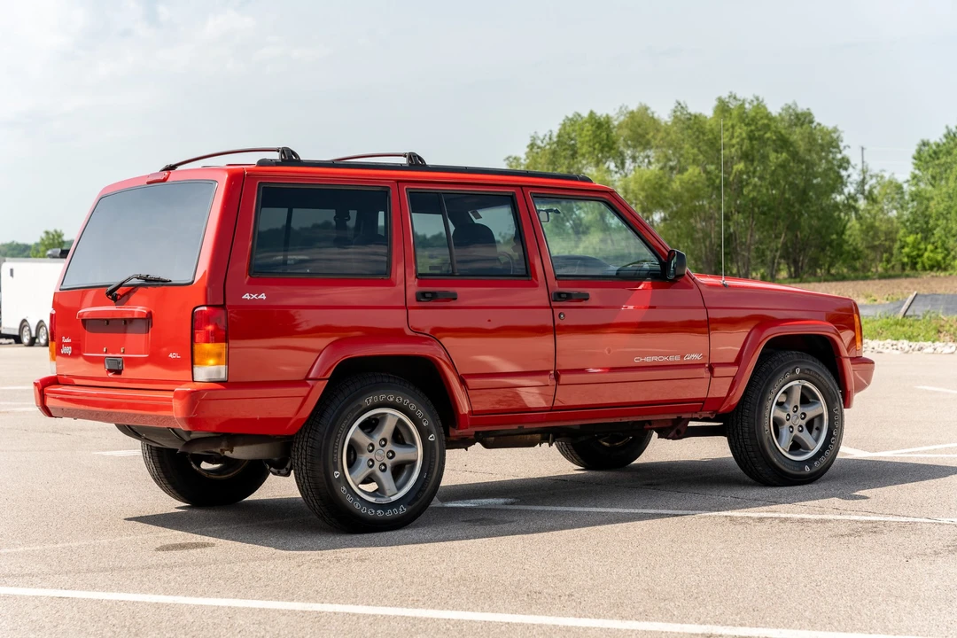 1998 Jeep XJ Cherokee - Image 15 of 31