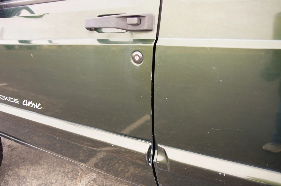 1998 Jeep XJ Cherokee - Image 26 of 31