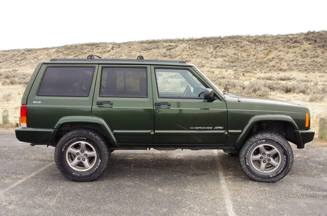 1998 Jeep XJ Cherokee - Image 14 of 31
