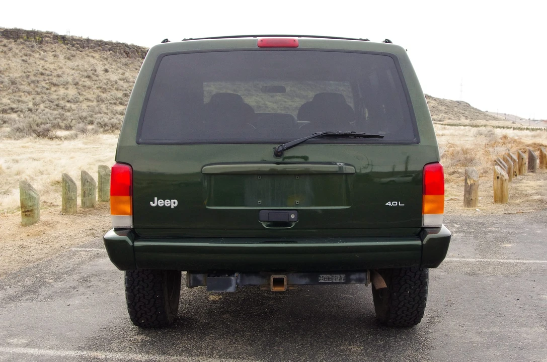 1998 Jeep XJ Cherokee - Image 18 of 31