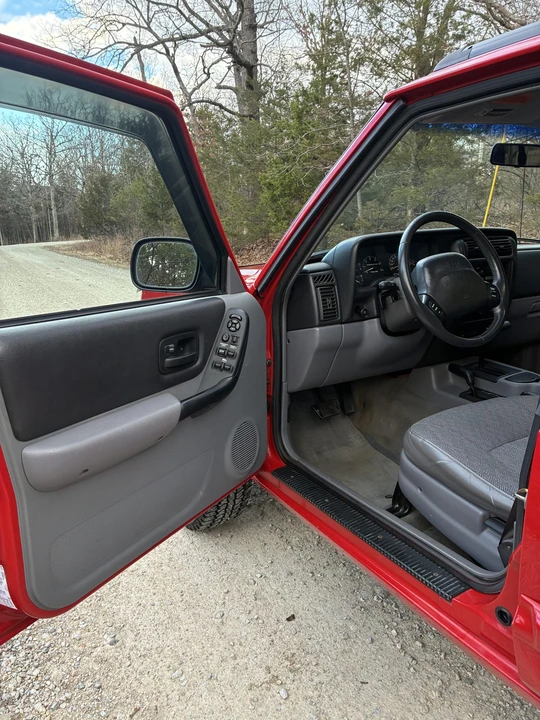 1998 Jeep XJ Cherokee - Image 27 of 31