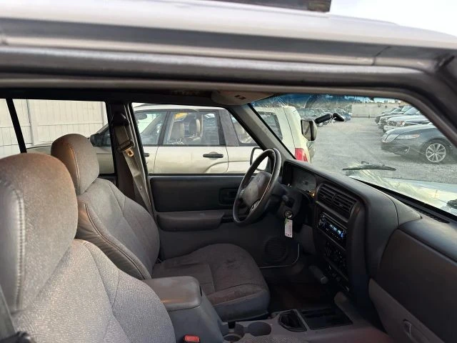 1998 Jeep XJ Cherokee - Image 12 of 21