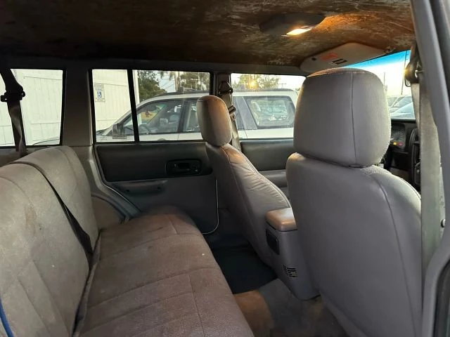 1998 Jeep XJ Cherokee - Image 11 of 21