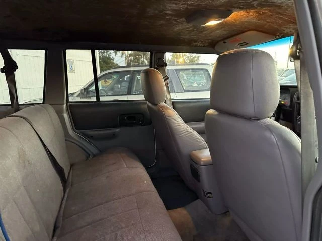 1998 Jeep XJ Cherokee - Image 11 of 12