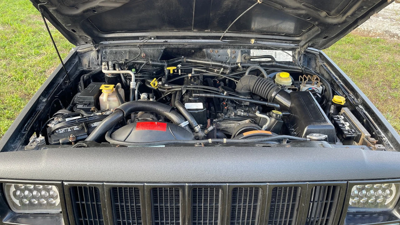 1998 Jeep XJ Cherokee - Image 7 of 20